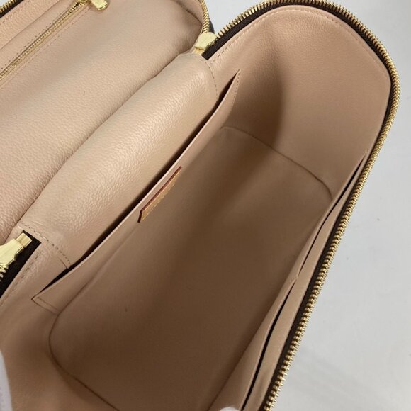 LOUIS VUITTON Brown Monogram Pouch - Picture 9 of 12